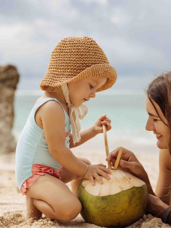 Family enjoying Sri Lanka